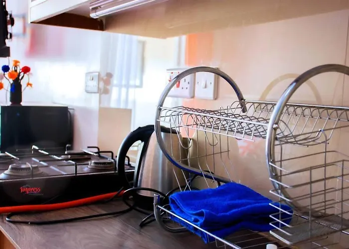 Lameg2 Furnished Studio With Pool - Kiambu Rd